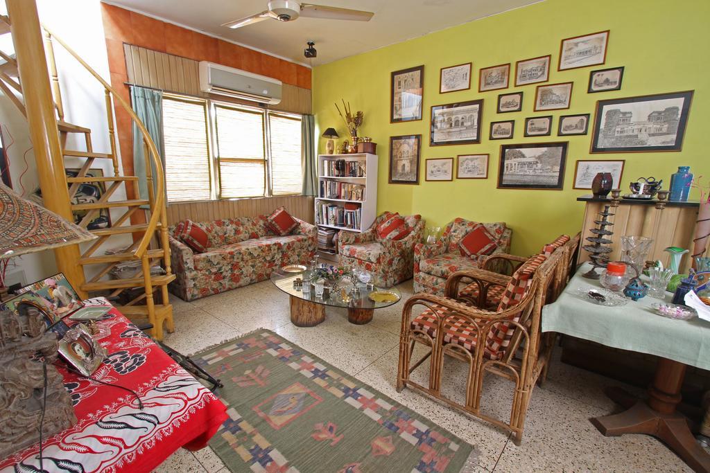 Nina Kochhar'S Homestay Neu-Delhi Exterior foto